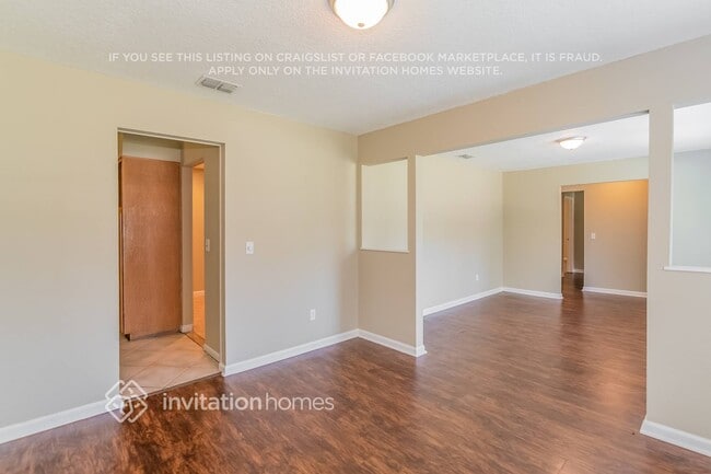 Photo - 8323 Country Creek Blvd