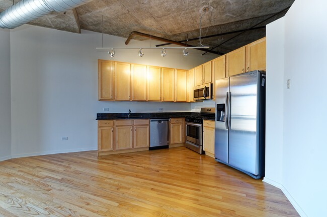 Photo - 933 W Van Buren St Unit 821