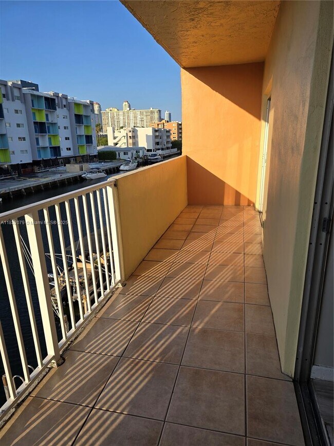 Photo - 3545 NE 167th St Condo Unit 304