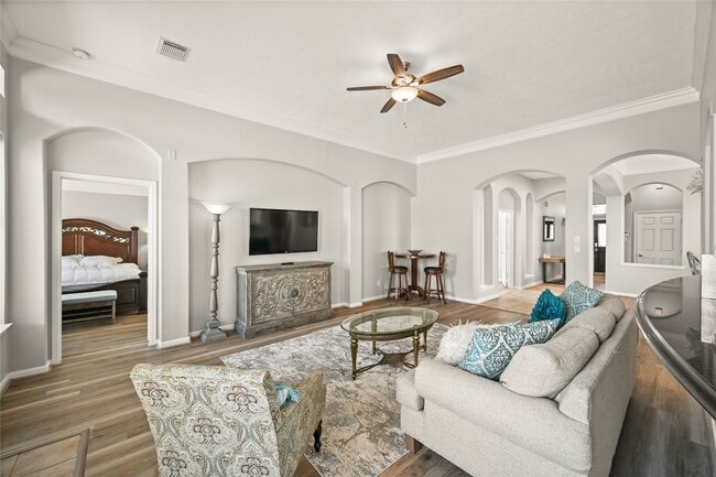 Photo - 1330 Leigh Gdns Dr