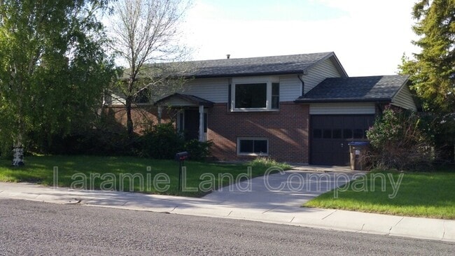 Photo - 1610 E Arnold St Casa