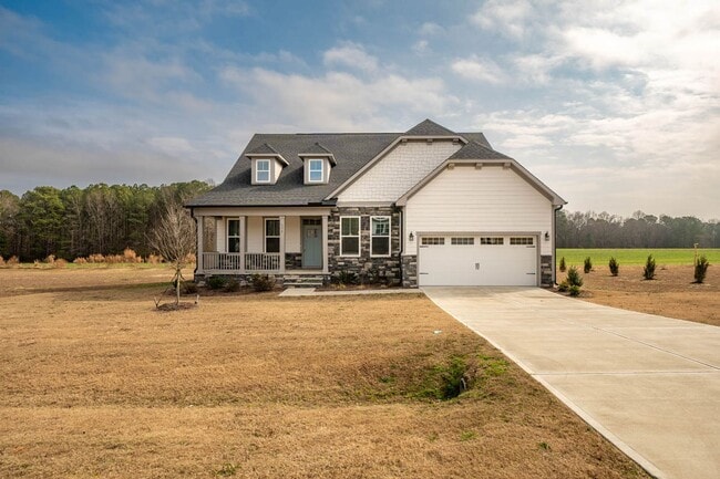Photo - 179 Castle Pond Way