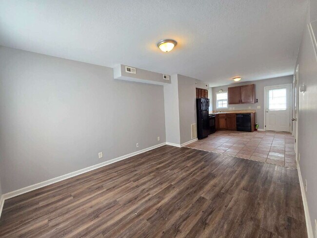 Photo - 805 Oak Arbor Ct