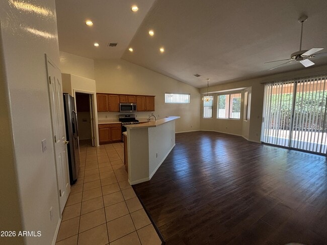 Photo - 1083 S Viejo Dr