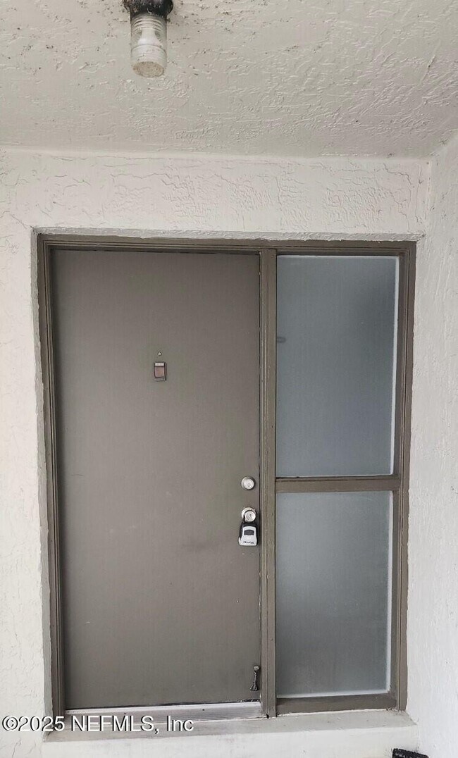 Photo - 3 Castania Ct