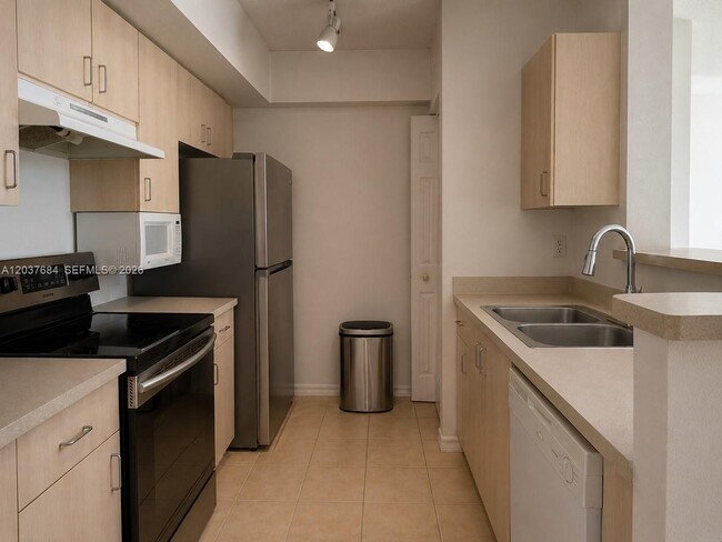 Photo - 711 SW 111th Way Unit 1 Bedroom Condo for Rent