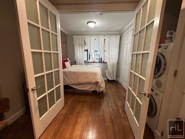 Photo - E 26TH ST. Unit 3D