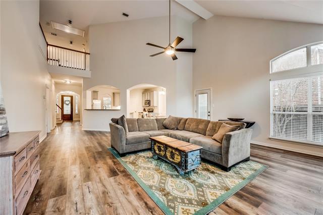 Photo - 2917 Newport Dr