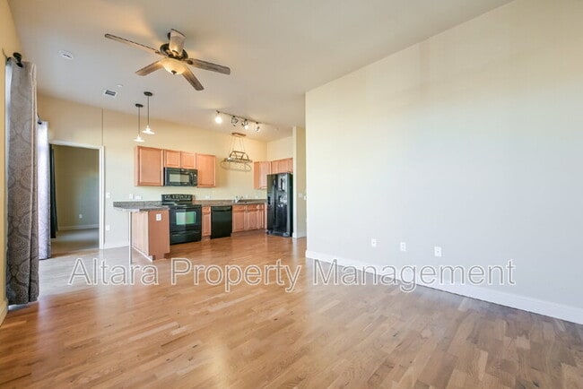 Photo - 5401 S Park Terrace Ave Unit 305A
