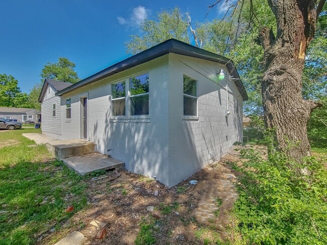 Photo - Newly Remodeled FOUR bedroom home in Spencer! FOR RENT!