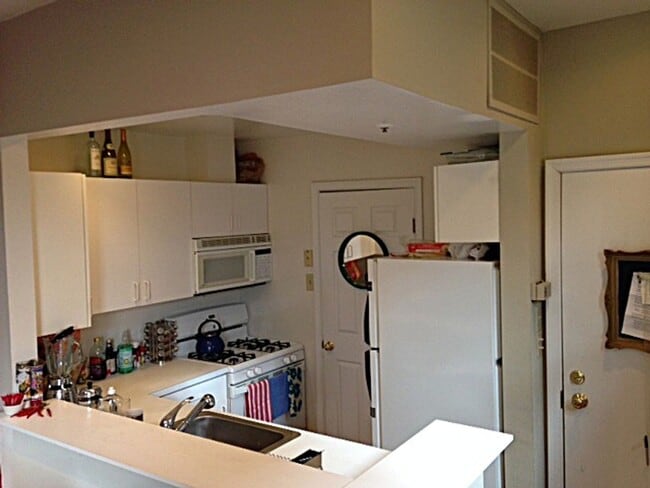 Photo - Charming 1BD/1BA Adam's Morgan Delight with Balcony, W/D Unit 4