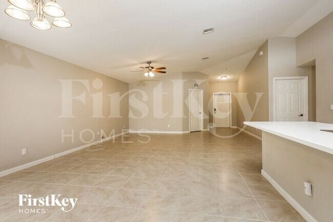 Photo - 260 Ensenada St SE