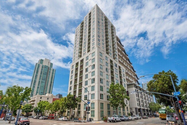 Photo - 1240 India St Unit 2305