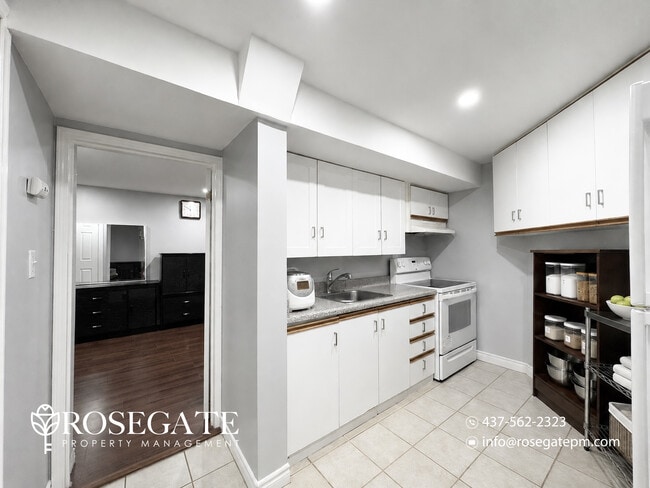 Photo - Spacious 2-Bedroom Basement Apartment with Walk-In Closet – Mississauga Unit 2