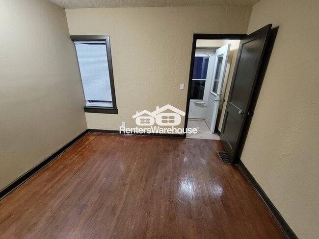 Photo - 403 N Dewey St