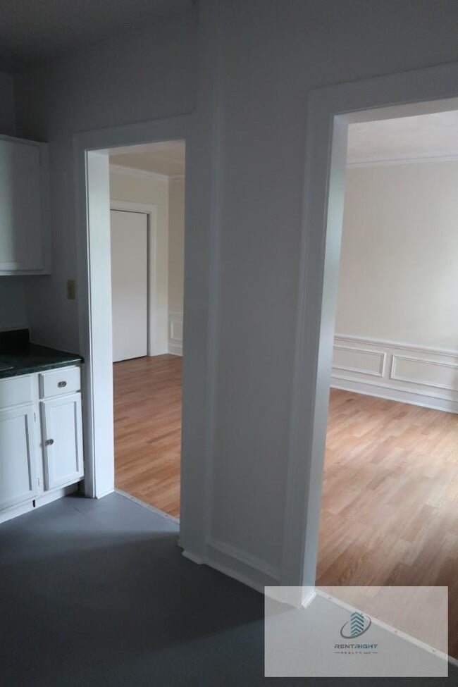 Photo - 5301 N Ashland Ave Condo Unit 103