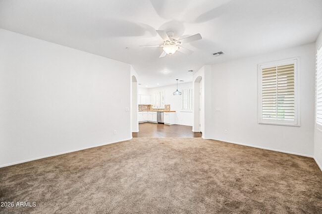 Photo - 2554 E Vermont Dr