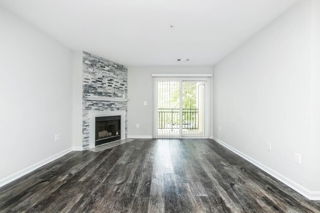 Photo - The Brixton at Loudoun