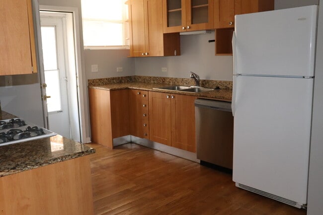 Photo - 6312 N Richmond St Unit 2B