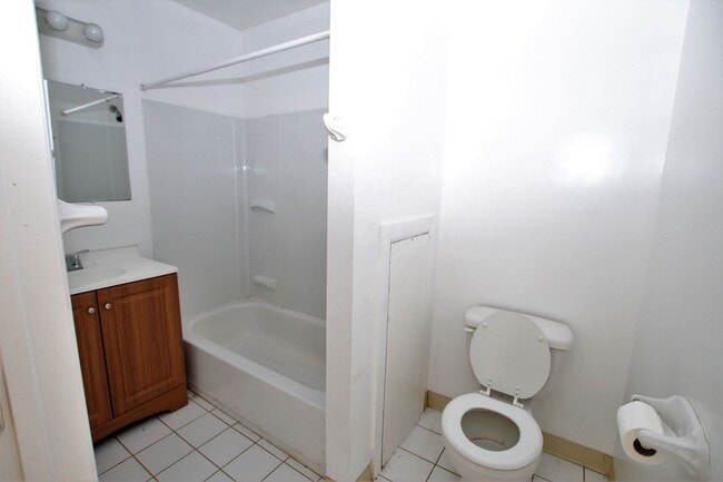 Photo - Spacious studio with deck available in NoLibs starting March 1st Unit E