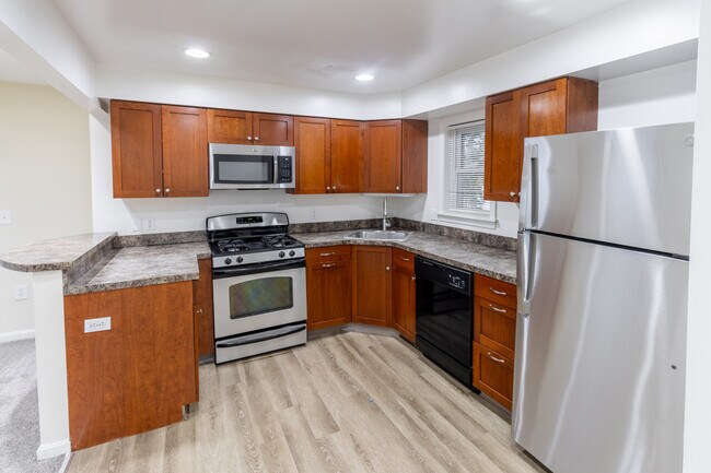 Photo - Newport Landings Apartment Community
