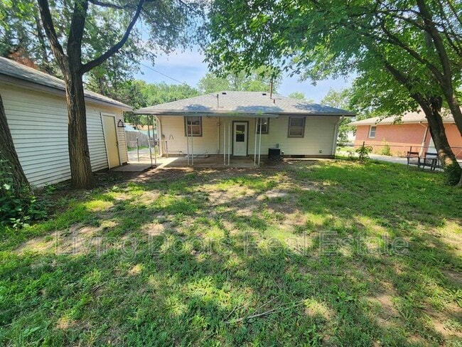 Building Photo - 3910 N 12th St Rental
