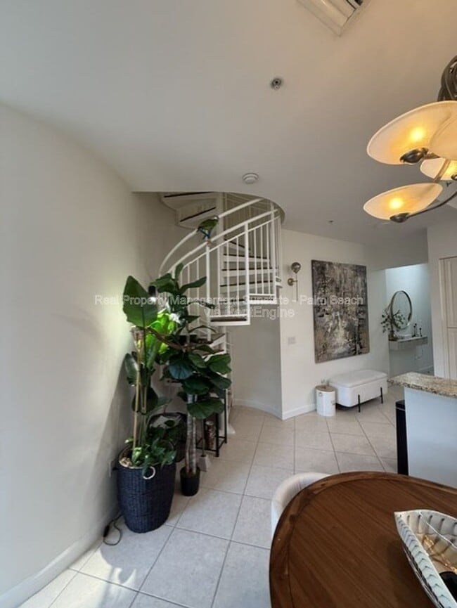 Photo - 801 S Olive Ave Unit 207