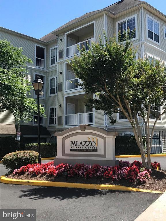 Building Photo - 4561 Strutfield Ln Unit 3413 Rental