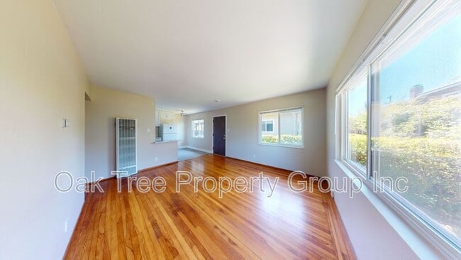 Building Photo - 3269 Briggs Ave Rental