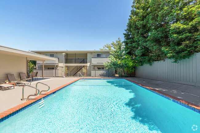 Building Photo - Walnut Creek Apartments