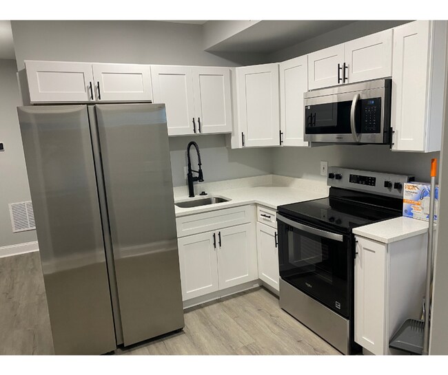 Photo - 5019 Belair Rd