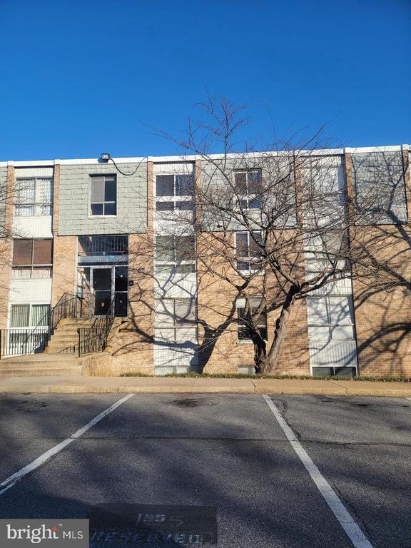 Building Photo - 3940 Bel Pre Rd Unit 6