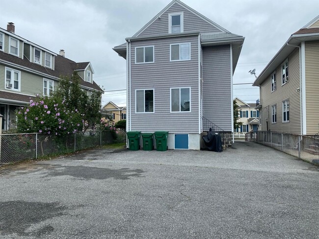 Photo - 190 Harvard St Unit 1