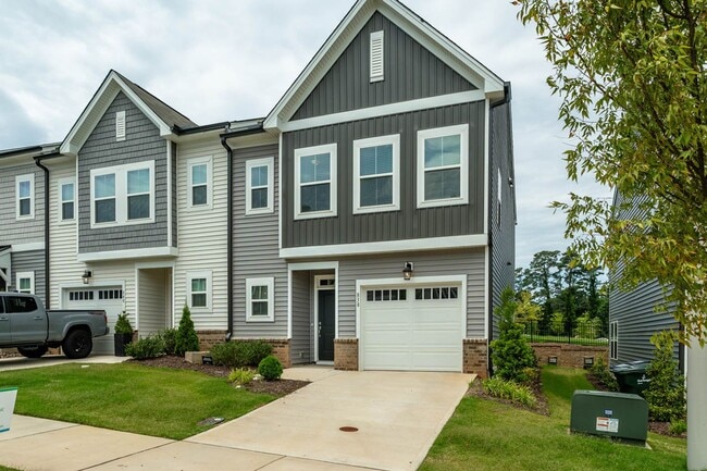 Photo - 838 Oak Center Dr