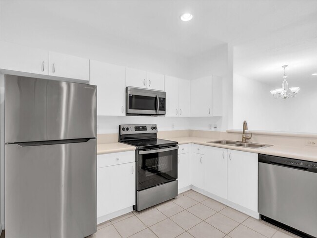 Photo - 3873 Tree Top Dr