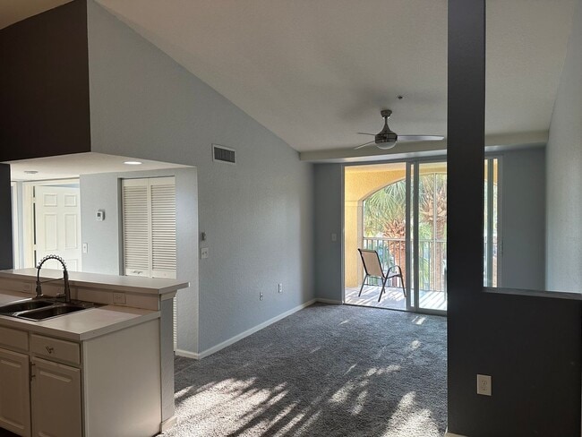 4121 Residence Drive