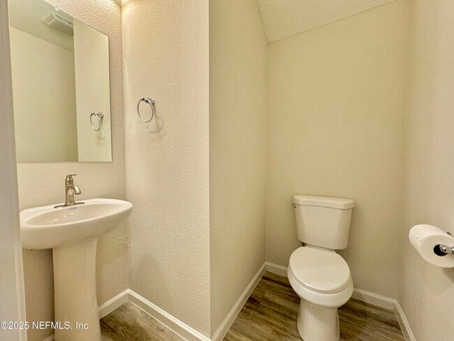 Photo - 826 5th Ave S