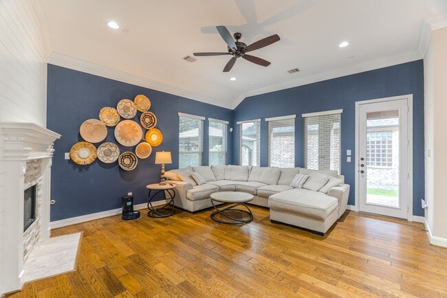 Photo - 34 Danby Place