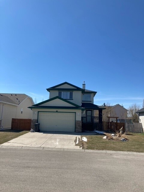 Photo - 509 Diamond Crescent