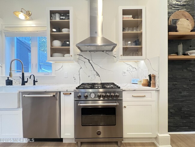 Photo - 164 Glenwood Ave Unit 201