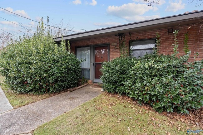 Photo - 2014 Colony Dr SW Unit NA