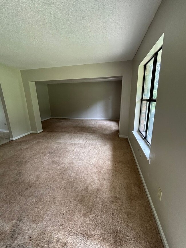 Photo - FOR RENT