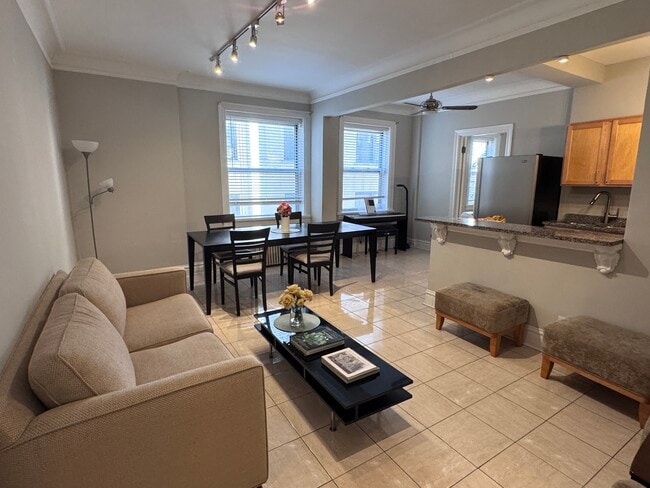 Photo - 1205 W Sherwin Ave Unit 507