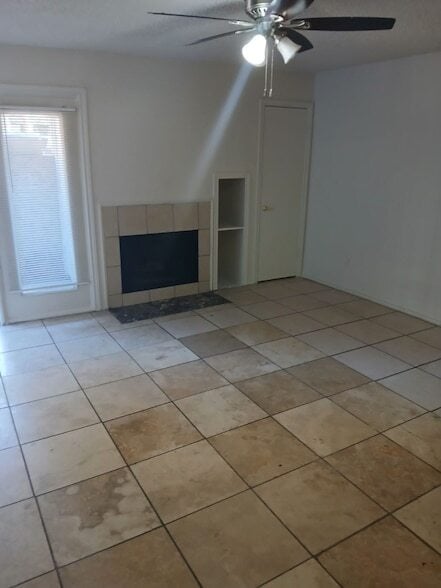 Photo - 9809 Walnut St Unidad E114EE Rental