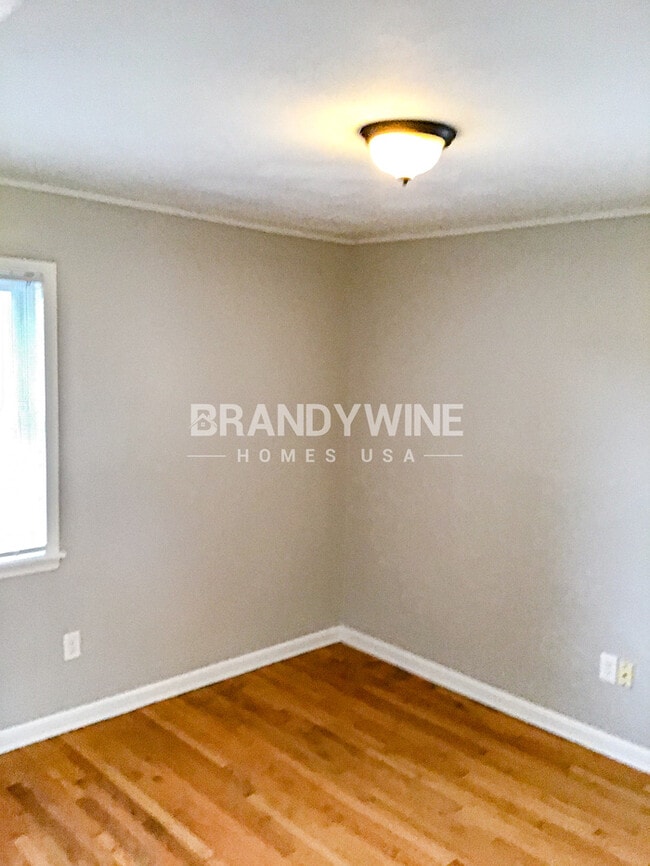 Photo - 3035 Christine Rd