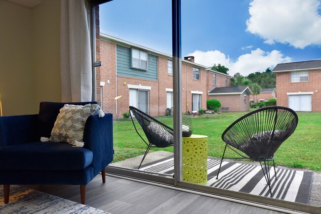 Private Patio - Allora Apartments