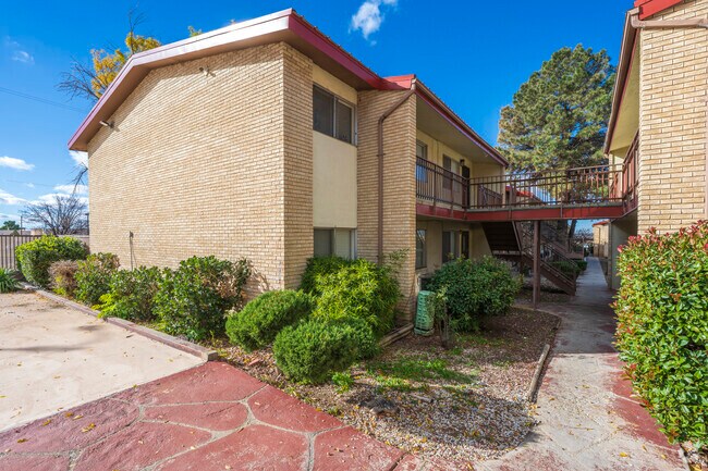 Building Photo - Borderman's Reef