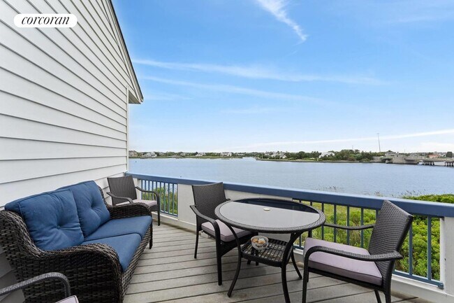 Photo - 250 Dune Rd House
