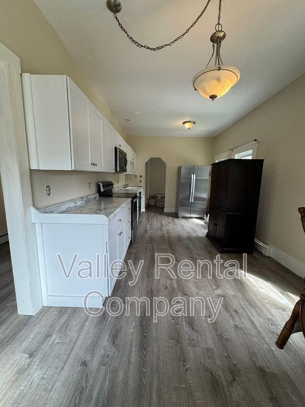 Photo - 240 State St
