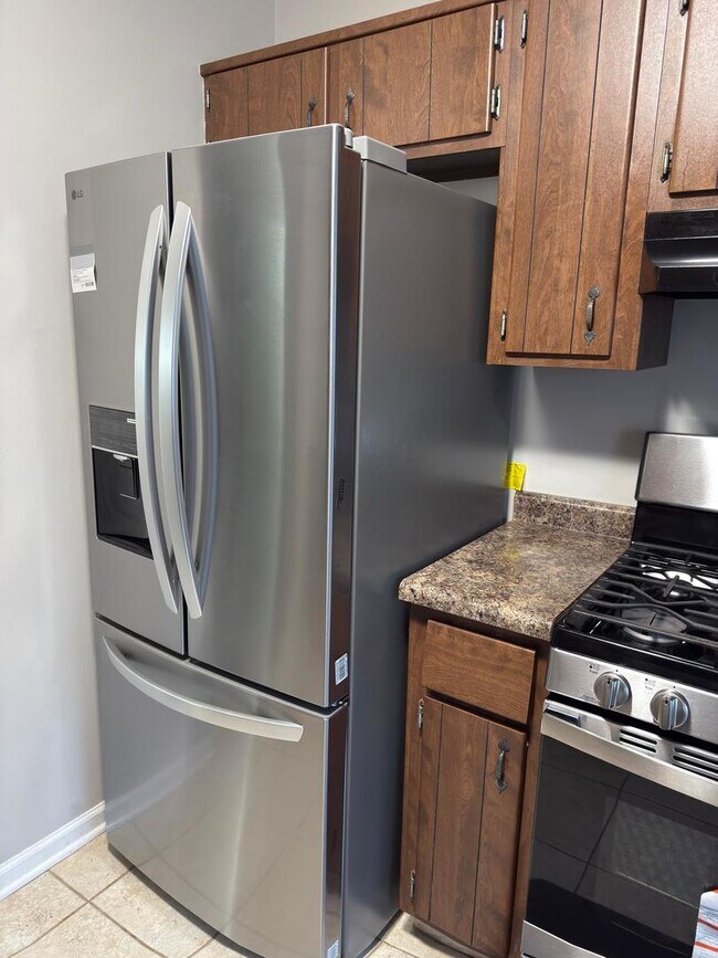 Photo - 321 Maplewood Ct Unit D1